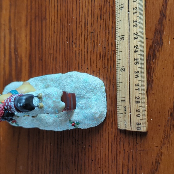 Dog 'Woof' Holiday decor - Picture 7 of 8